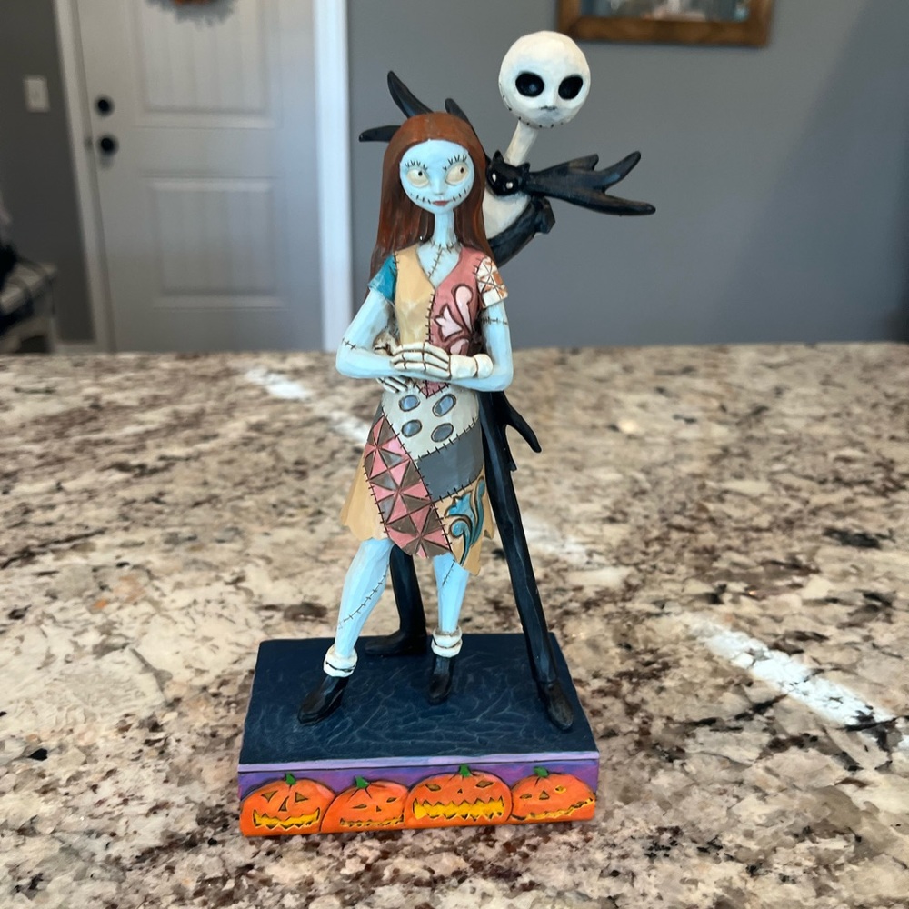 Jim Shore Nightmare Before Christmas Jack and Sally Figurine